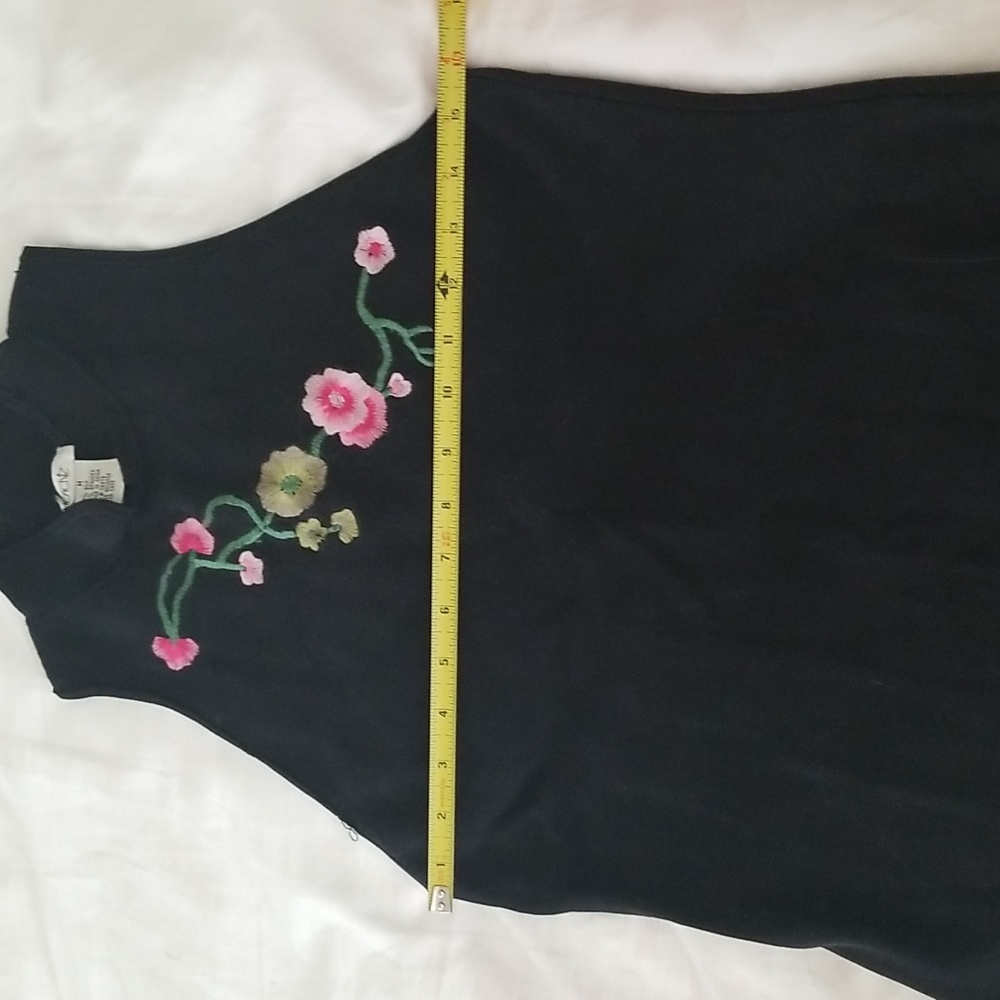Vintage Cache sleeveless black shirt with collar and floral embroidery (M) - Picture 4 of 9